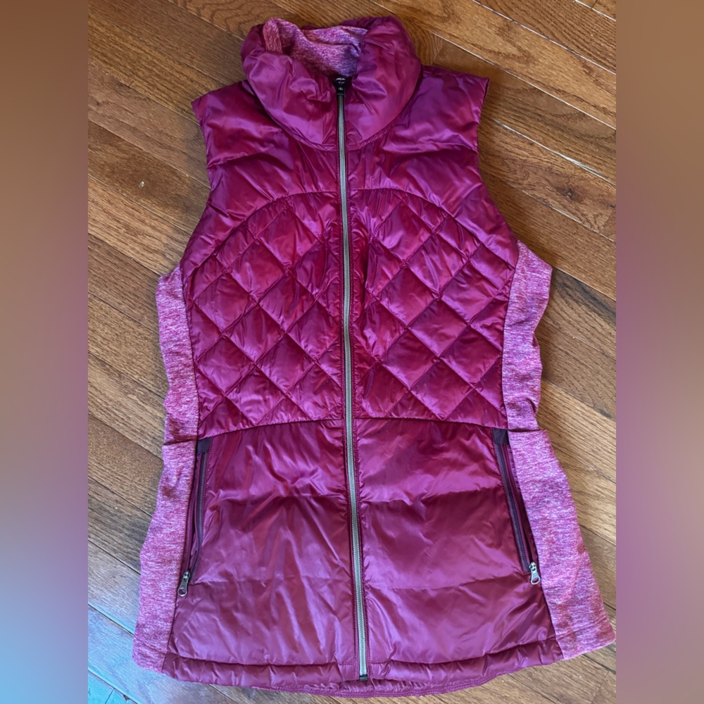 Lululemon Down For a Run Quilted Burgundy Puffer Vest 6